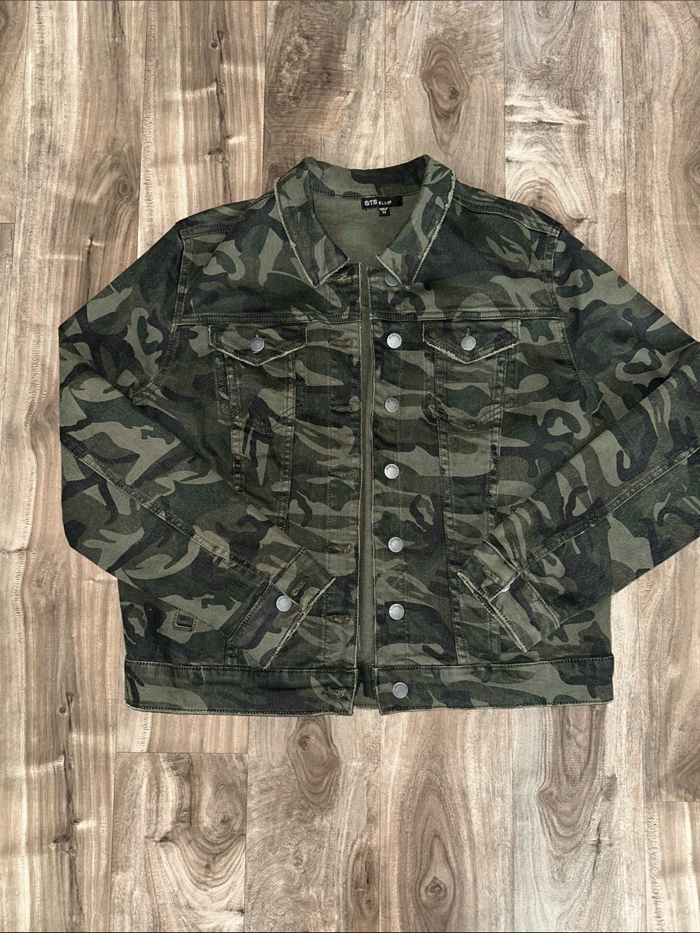 STS Blue Camo Denim Jean Jacket Green Women’s Size Medium